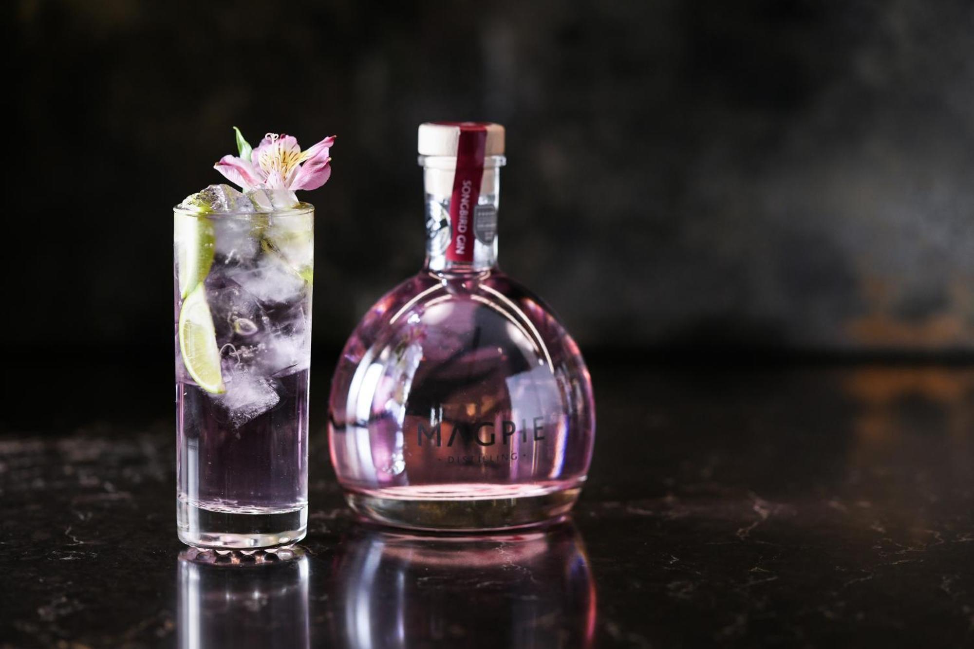Powerhouse Hotel Tamworth By Rydges Exterior photo A bottle of Pink Gin