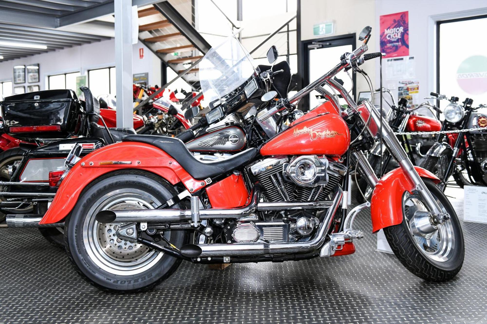 Powerhouse Hotel Tamworth By Rydges Exterior photo 2004 Softail Fat Boy